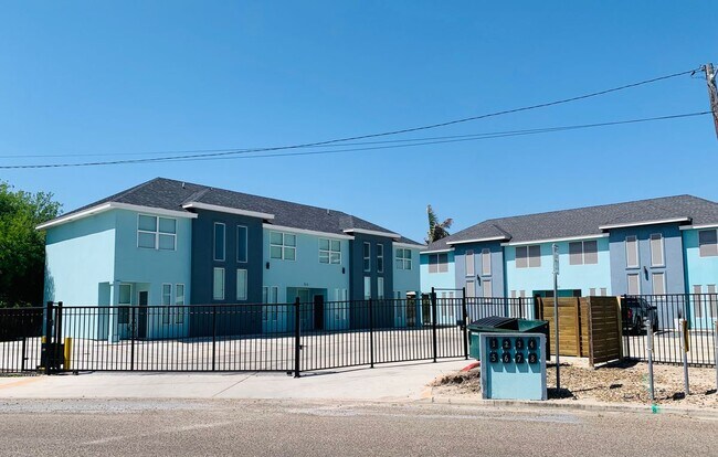 Building Photo - 513 San Antonio Ave