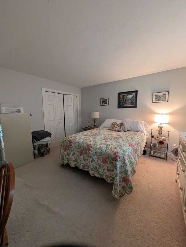 Building Photo - 27 Edmonds Cir