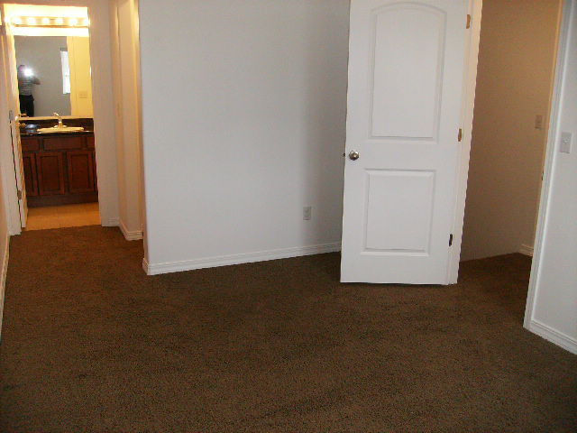 Building Photo - 103 E Mizzou Ct