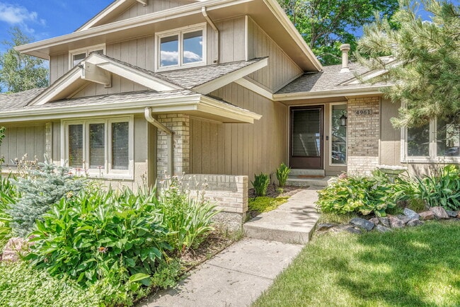 Building Photo - $3,600.00 - 4 Bedroom, 3.5 Bathroom, Singl...