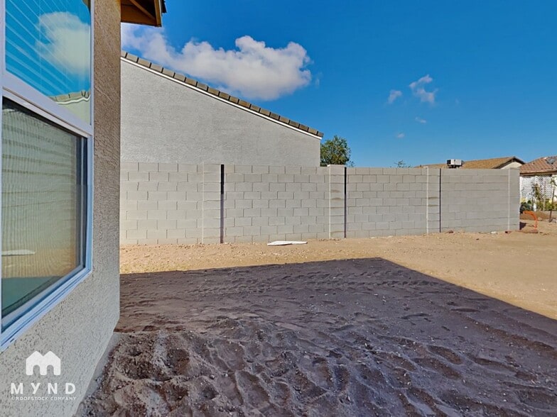 Building Photo - 9346 W Raven Dr