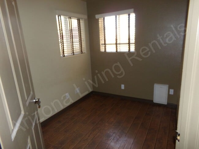 Building Photo - BEAUTIFUL HOME NEAR WALLECK RANCH
