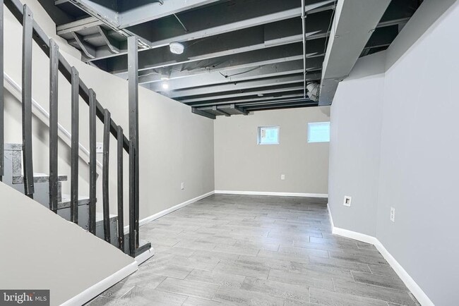 Building Photo - 1127 Sargeant St