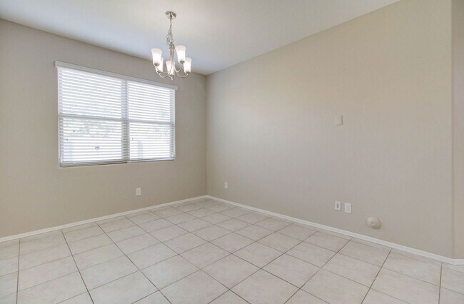 Building Photo - 42098 W Balsa Dr