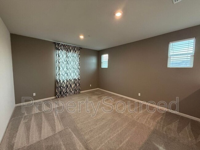 Building Photo - 15535 Ortega St