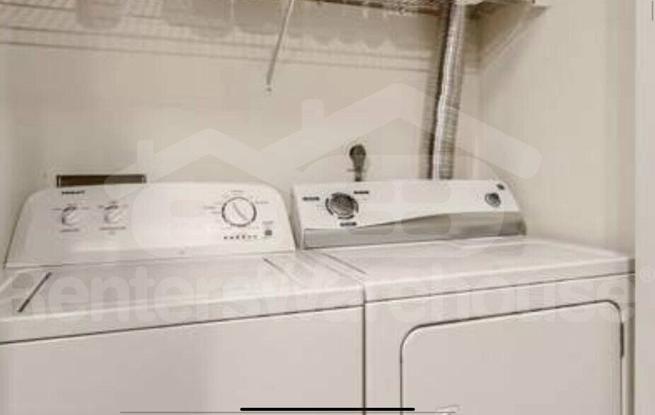 Building Photo - 4998 Dorsey Hall Dr