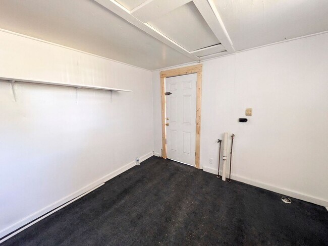 Building Photo - 1105 Ewing St