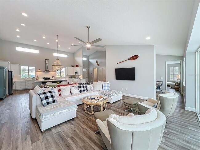 Building Photo - 10224 South Bay Lake Rd