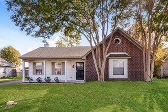 Building Photo - 7881 Collins Wood Cove