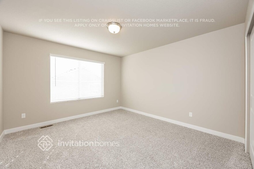 Building Photo - 13593 Arriba Dr