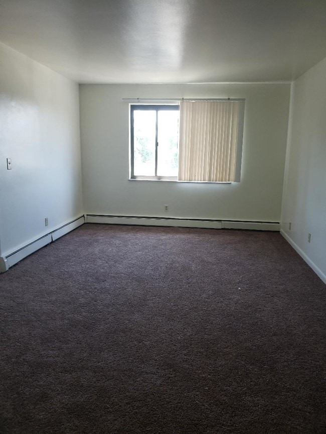 Building Photo - 2886 W McMicken Ave