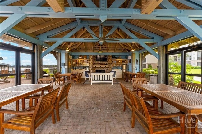 Building Photo - Richmond Hill 3 Bedrooms 2 1/2 Baths with Lagoon View, Screened Porch and Amenities