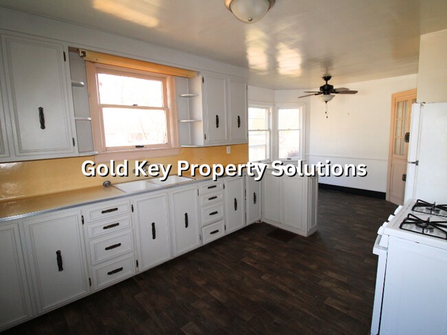 Building Photo - Limestone 2 BR 1 BA House with Basement an...