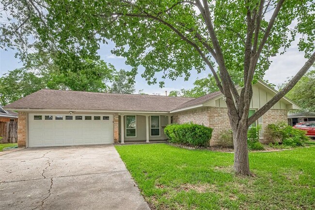 Building Photo - 9011 Bintliff Dr