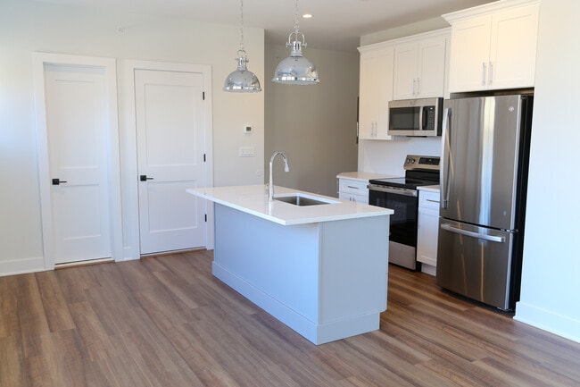 Unit 1 - Kitchen - Brightwaters Lofts