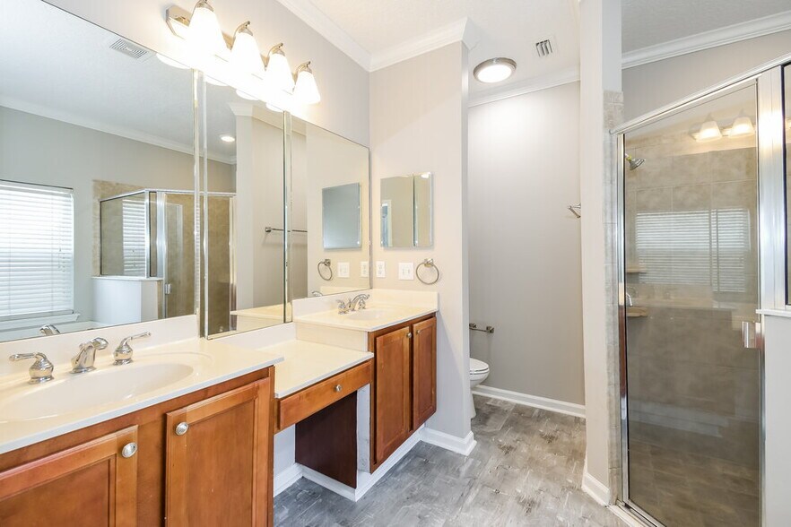 Building Photo - 9224 Redtail Dr