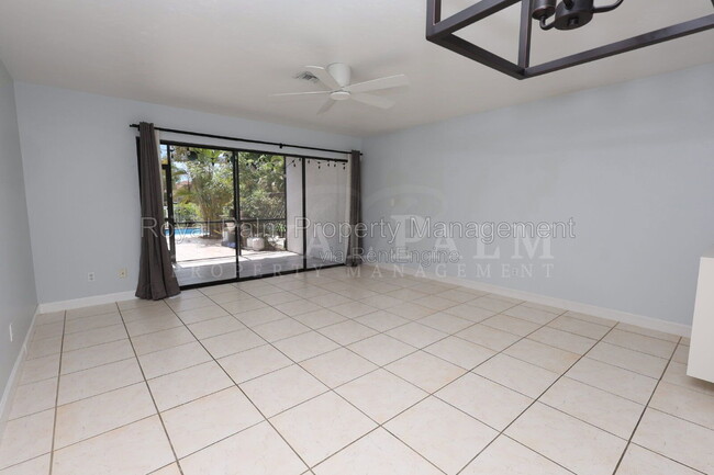 Building Photo - 26510 Southern Pines Dr