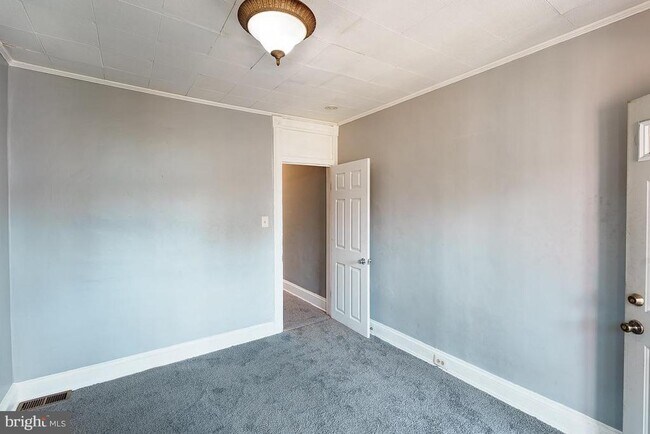 Building Photo - 2646 Edmondson Ave