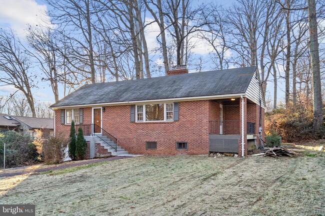 Building Photo - 4118 Burke Station Rd