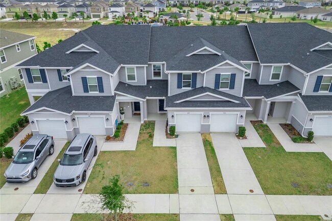 Building Photo - 697 Stoney Pointe Cir