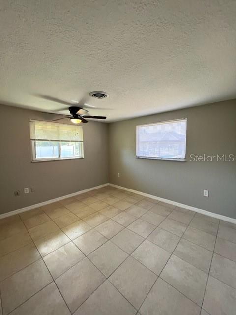 Building Photo - 424 Vannell St