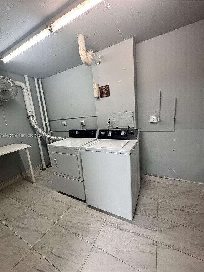 Building Photo - 701 Three Islands Boulevard