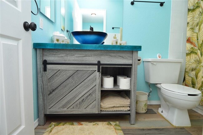 Building Photo - 1400 Gandy Blvd N