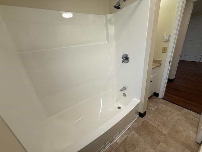 Building Photo - 93 West St