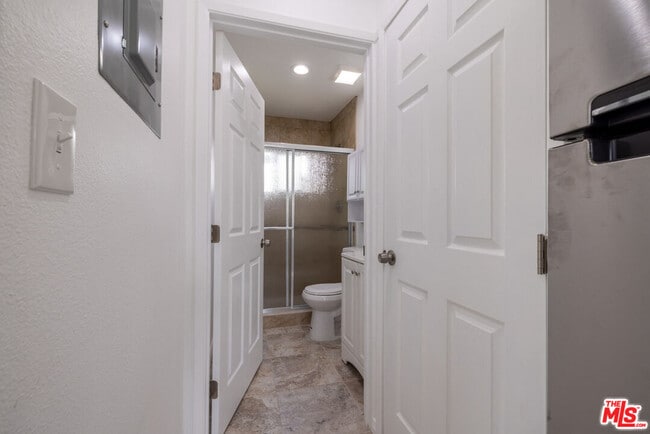 Building Photo - 15415 Sandstone St