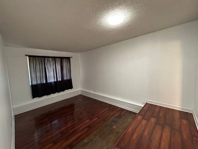 Building Photo - 2132 Finley St SW
