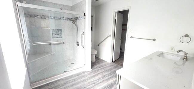 Building Photo - 12838 Ashford Knoll Dr