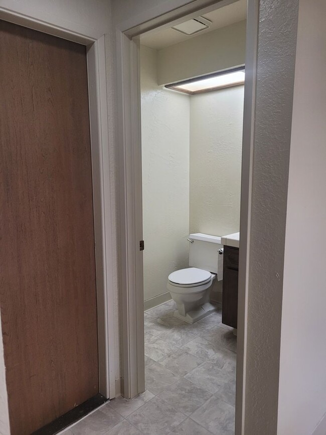 Building Photo - 1189 Greenhill Drive, Roseville