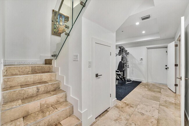 Building Photo - 7440 SW 56th Ct