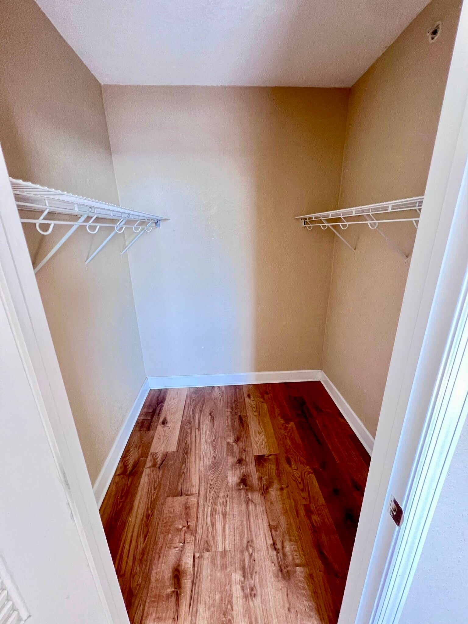 Building Photo - 401 69th St