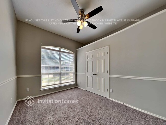 Building Photo - 221 Mulberry Ln