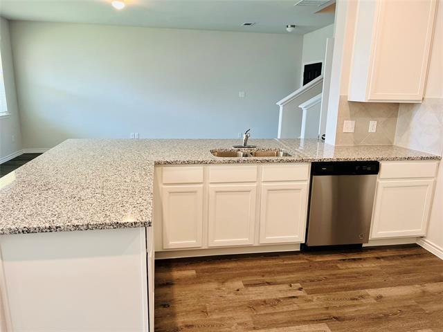Building Photo - 8308 White Pine Dr