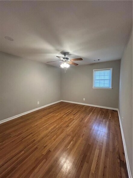 Building Photo - 261 Palms Ln SW
