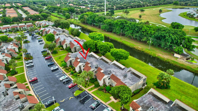 Building Photo - 5547 Fairway Park Dr