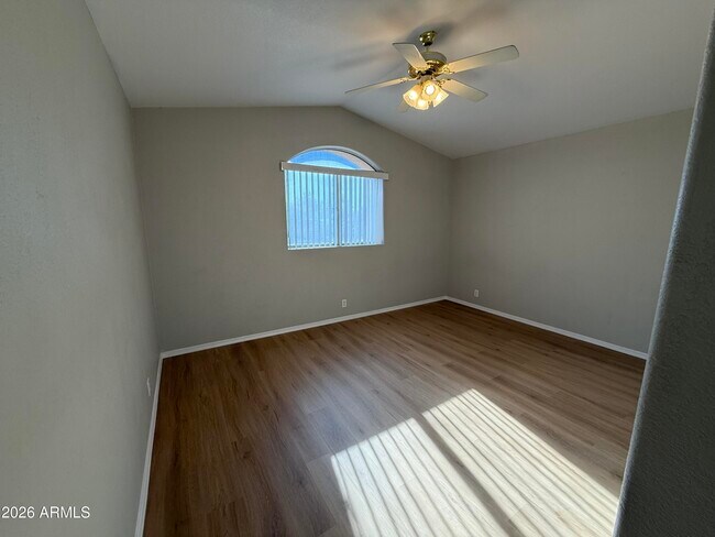 Building Photo - 1253 N Spire Ct