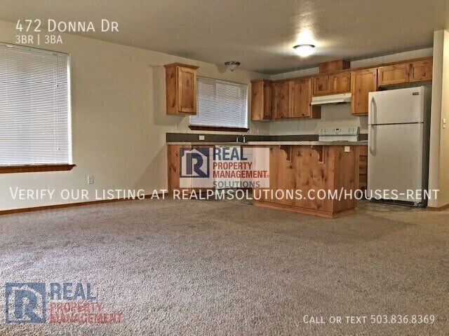 Building Photo - 472 Donna Dr