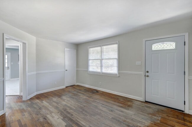 Building Photo - Renovated Three Bedroom House with large yard