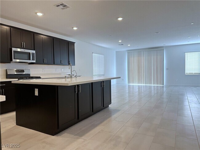 Building Photo - 3495 Lamberto Clf Wy