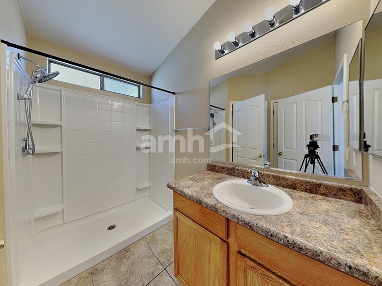 Building Photo - 13146 E Mineta Ridge Dr