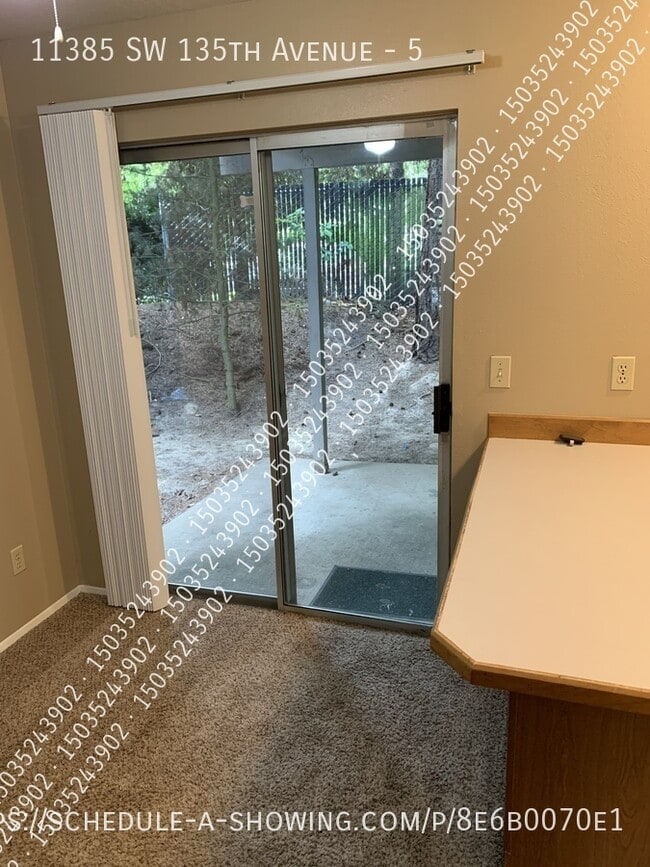 Building Photo - 11385 SW 135th Ave