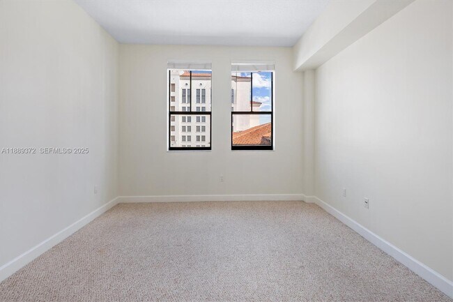 Building Photo - 55 Merrick Way