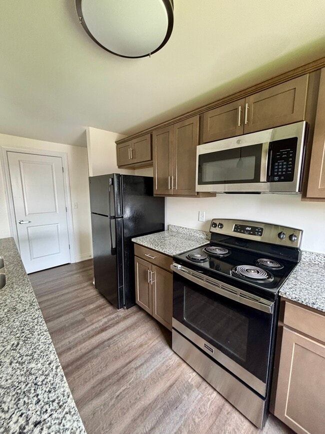 Building Photo - Copley Court Apartments