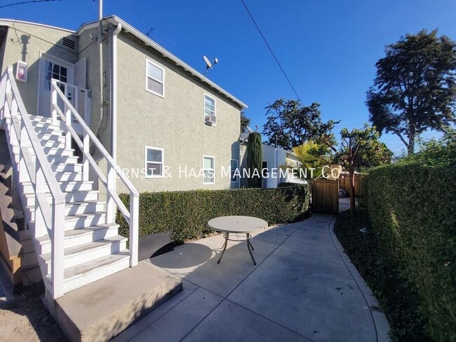 Building Photo - 4217 1/2 Bellflower Blvd.-
