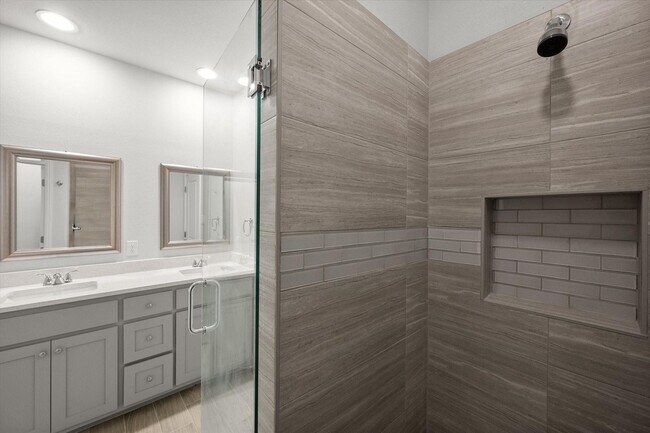 Building Photo - Brand New Arlington Townhome