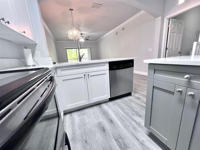 Building Photo - 2250 Portofino Pl