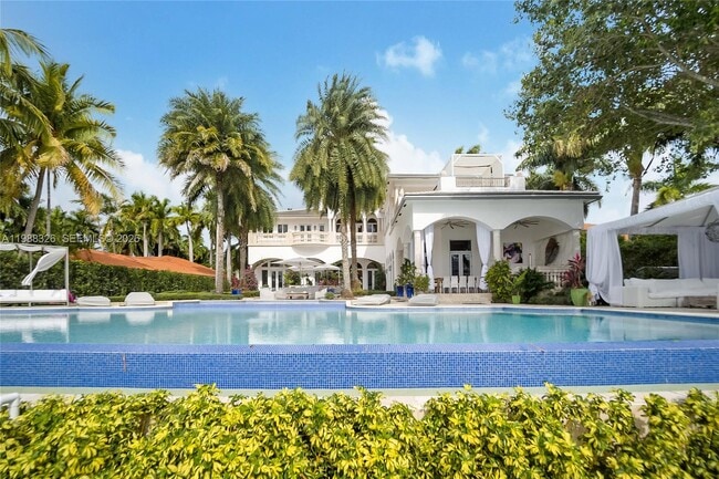 Building Photo - 100 Palm Ave